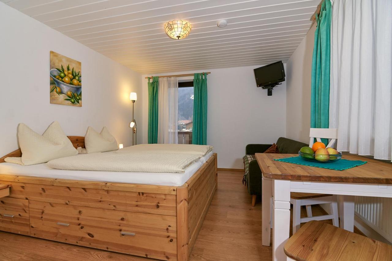 Dangl Gbr, Gaestehaus Sonnenhof - Inkl. Chiemgau Karte Берґен Номер фото